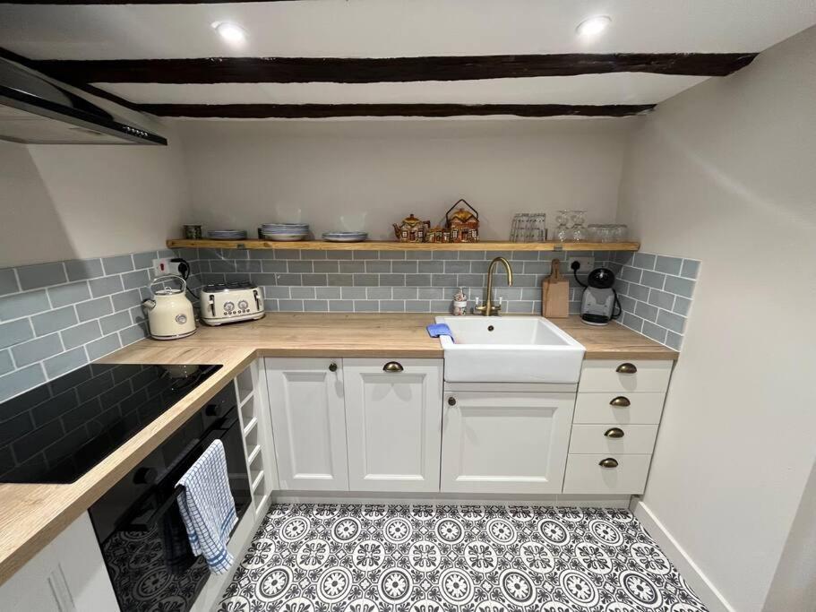 Historic Cambridgeshire Cottage Godmanchester Extérieur photo
